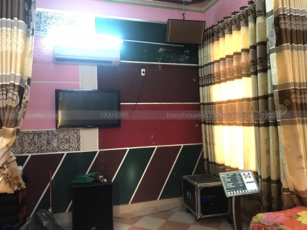 Lắp đặt dàn karaoke cao cấp cho gia đình chị Thy ở Đà Nẵng ( KTWO 10, KTWO 12, Domus 18C, Famous 7406, BCE 6200, KX180, UGX12)