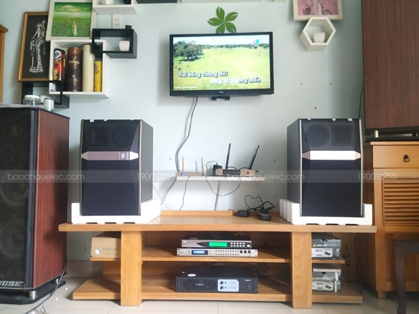 Lắp đặt dàn karaoke JBL cho gia đình anh Bình ở Dĩ An, Bình Dương ( JBL Ki512, DSP 9000, Famous 3206, U900 Plus X)