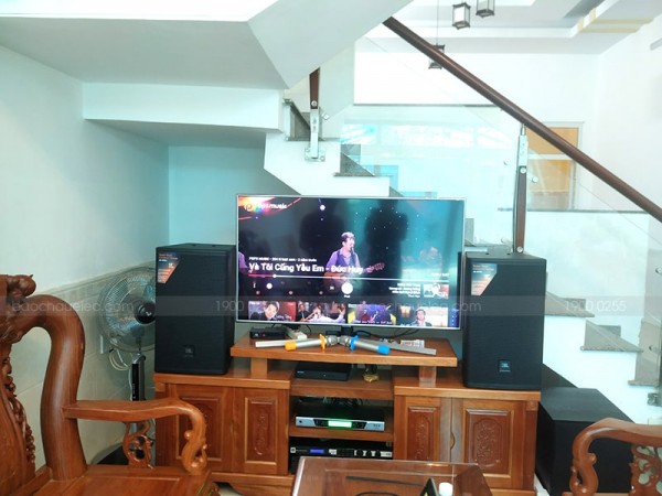 Bộ dàn karaoke JBL của gia đình anh Trung ở Quận 12 (JBL MTS12, R120SW, JBL KX180, SAE CT6000, BCE UGX12)