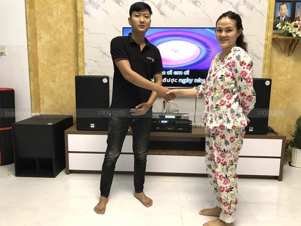 Dàn karaoke Alto cao cấp cho gia đình anh Hải ở Trảng Bom, Đồng Nai (Alto AT2000, Domus 15A, BCE 9200+, SAE CT6000, BCE UGX12)