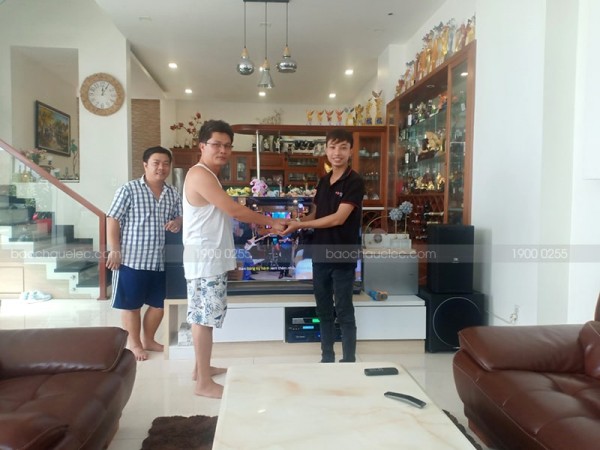 Dàn karaoke JBL cao cấp cho gia đình anh Đạt ở Quận 12 (JBL 4010, Sub 1000, X5 Plus, Crown T5, BCE UGX12)