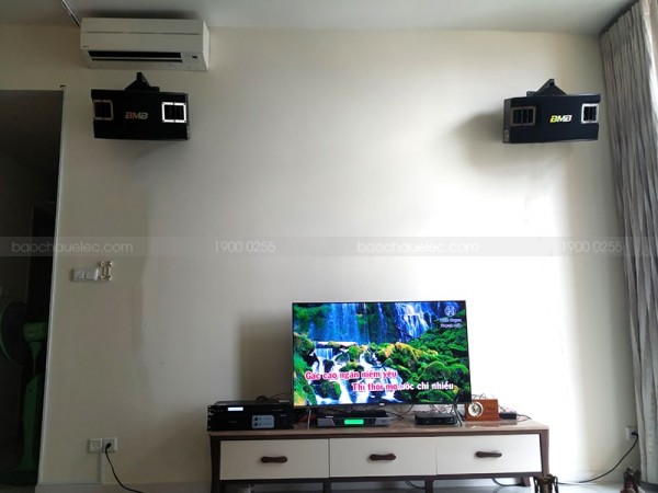 Lắp đặt dàn karaoke BMB cho gia đình chị lan ở chung cư The Vista (BMB 450SE, X5 Plus, Famous 3206, UGX12 Luxury)