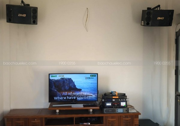 Lắp đặt dàn karaoke BMB cho gia đình chị Liễu ở Yên Mỹ, Hưng Yên (BMB 880SE, Yamaha SW300, JBL KX180, SAE PKM8.5, UGX12 Plus)