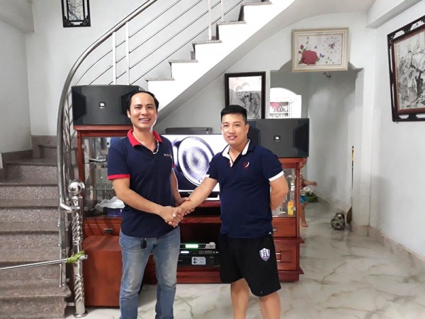 Lắp đặt dàn karaoke JBL cho gia đình anh Vinh ở Kiến An, Hải Phòng (JBL Ki312, sub 2000, Famous 3206, DP 9200+, BCE UGX12)