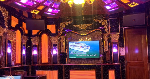 Dàn karaoke Vip cho gia đình chị Thắm ở Biên Hòa (BMB 8012, KP6018S, JBL 4010, BCE 6200, BCE 9200+, JBL VM300, Famous 7406)