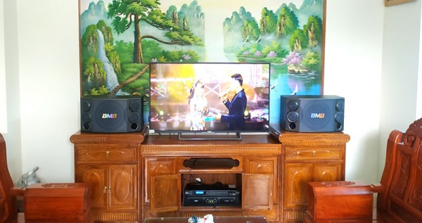 Lắp đặt bộ dàn karaoke BMB cho gia đình anh Luân ở Hưng Yên (BMB 880C, SAE CT6000, Jarguar 305, DSP9000)