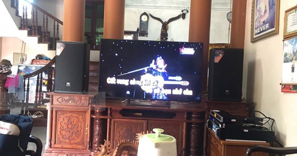 Dàn karaoke JBL cho gia đình anh Chiến ở thị trấn Xuân Mai (JBL MTS12, Famous 7208, JBL KX180, BBS B900)