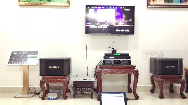 Dàn karaoke BIK của gia đình anh Tại ở quận 12 (BIK BJ-S768, SAE Lexpro PXM5, X5 Plus, U900 PlusX, Plus 4TB)