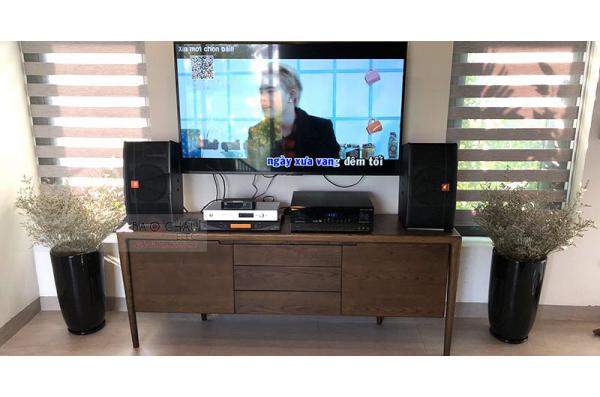 Dàn karaoke gia đình anh Phong ở Đại Lải (JBL CV1852T, BIK BJ-A88, UGX12 Plus, Plus 4TB)