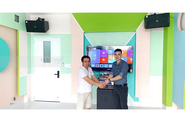 Dàn karaoke gia đình anh Tâm ở Tiền Giang (KP4010, KP4012, SX18+, VM840A, MP2750, KX180, UGX12 Plus)