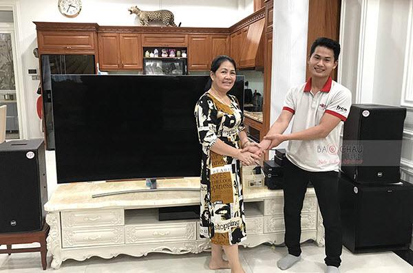 Dàn karaoke cao cấp của gia đình chú Thanh ở Quận 7 (Cmax 4112, Klipsch SPL150, Crown Xli3500, JBL KX180, JBL VM300)