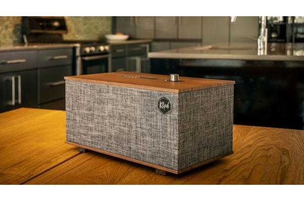 Đánh giá Loa Klipsch The Three II : Đơn giản, sang trọng, tiện dụng
