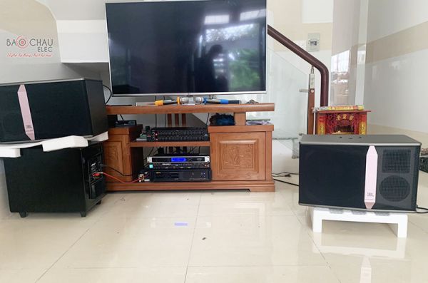 Lắp đặt dàn karaoke gia đình anh Sơn tại Bình Dương (JBL KI512, VM620A, Lenovo KX850)