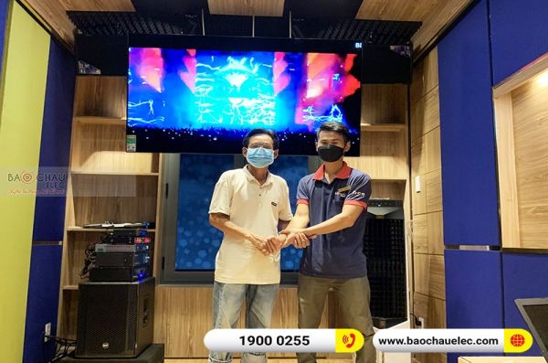 Lắp đặt dàn karaoke cô Linh tại TP HCM (CMAX 4110, IPS2700, 702-ASII, K9900II, K-Plus 4T, VM200,...)