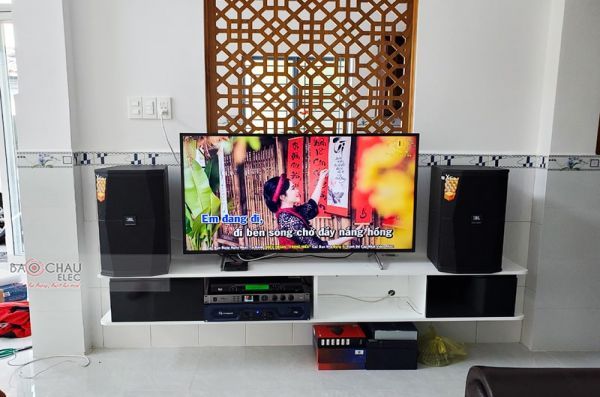 Lắp đặt dàn karaoke gia đình anh Hải tại Cần Thơ (JBL XS10, Crown T5, BKSound KX6, U900 Plus X)