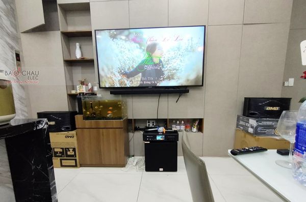 Lắp đặt dàn karaoke gia đình anh Quý tại TP HCM (BMB 300SE, BKSound DKA5500, SW312-B)