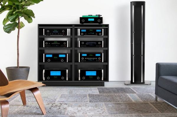McIntosh và Symbol Audio ra mắt kệ máy dành riêng cho fan của gã khổng lồ xanh