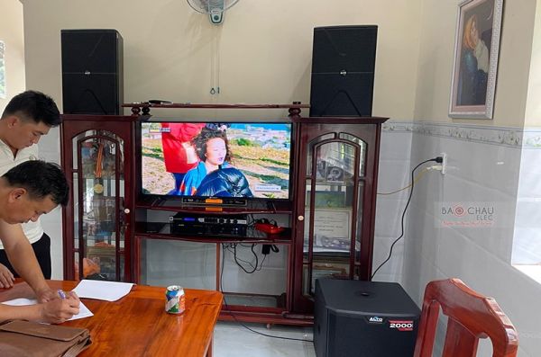 Lắp đặt dàn karaoke trị giá hơn 60 triệu cho anh Tính tại Vũng Tàu (Alto AT2000II, VM820A, KX180A, Alto TS312S, UGX12 Gold) 