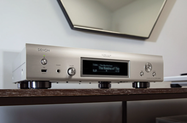 Denon trình làng DNP-2000NE: Đầu phát nhạc số đa dạng kết nối