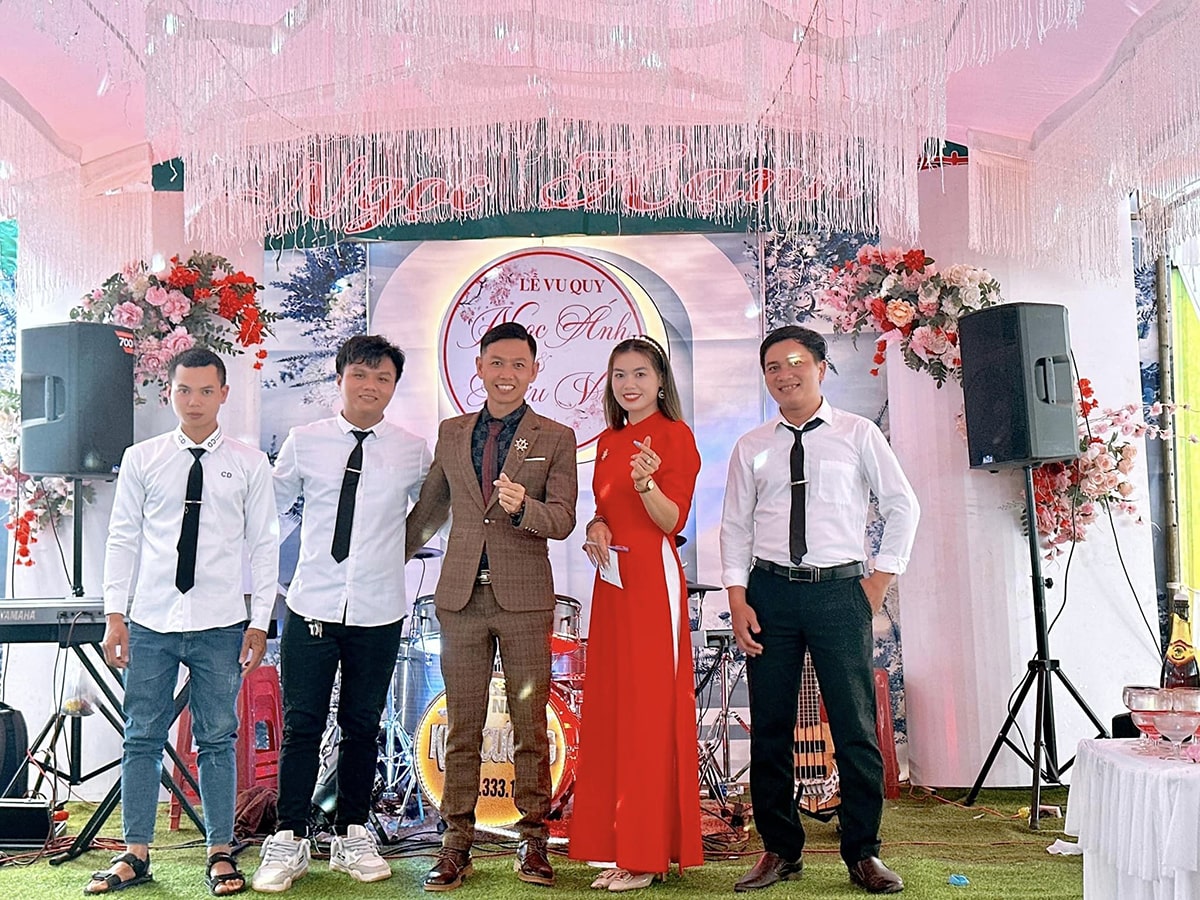 công trình lắp đặt loa đám cưới