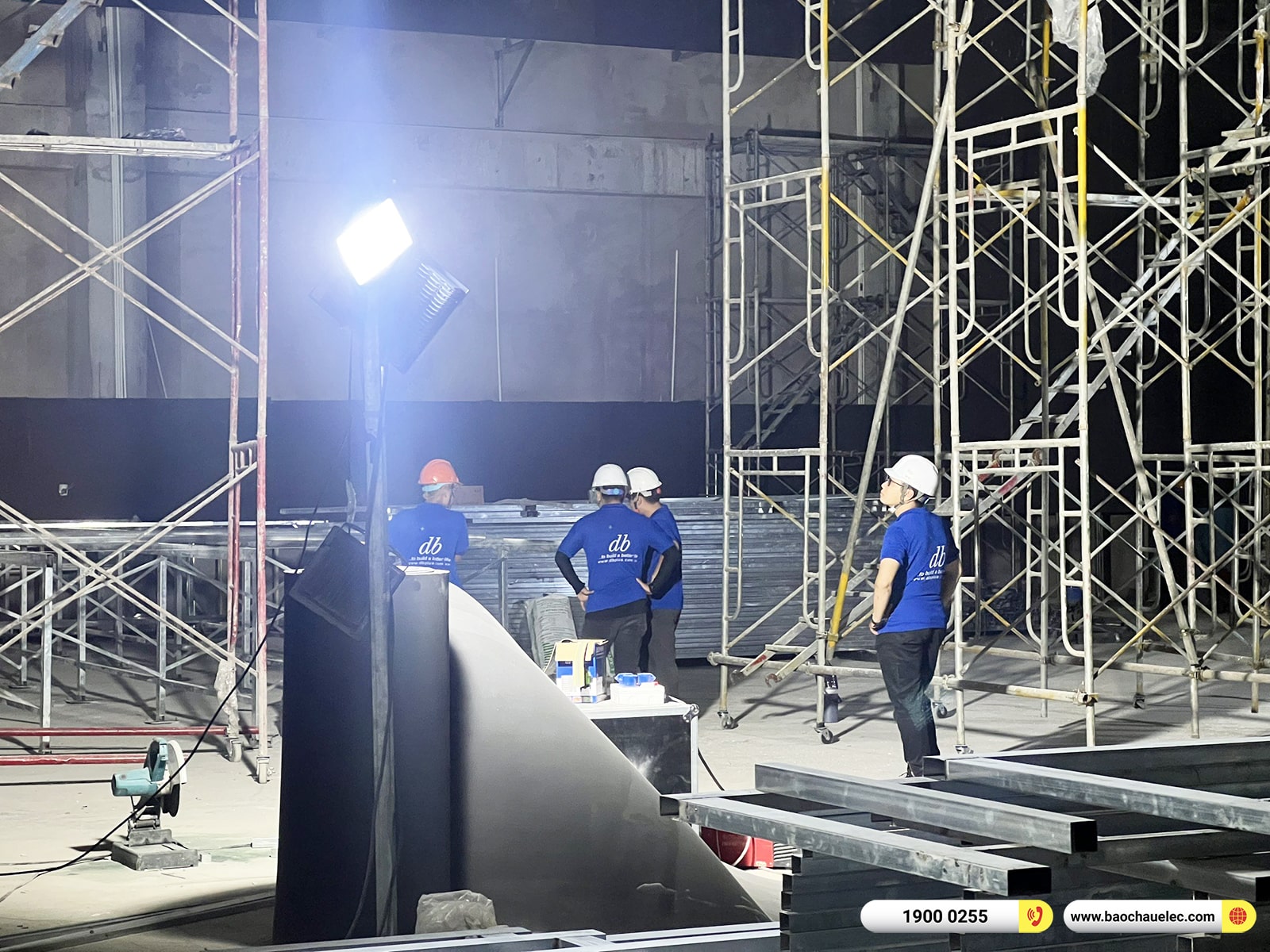 Lắp đặt hệ thống âm thanh Line Array JBL trị giá hơn 1 tỷ cho Tập đoàn giày da tại HCM