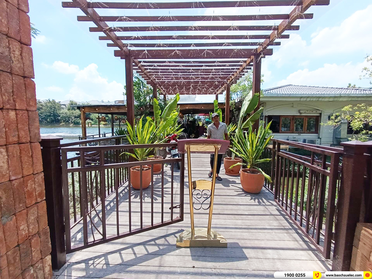 Lắp đặt d&agrave;n &acirc;m thanh Bose cho qu&aacute;n Cafe Boat House Bistro Lakeview