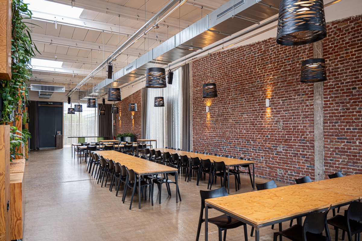 Lắp đặt dàn âm thanh dBTechnologies cho nhà hàng DEINspeisesalon tại Đức