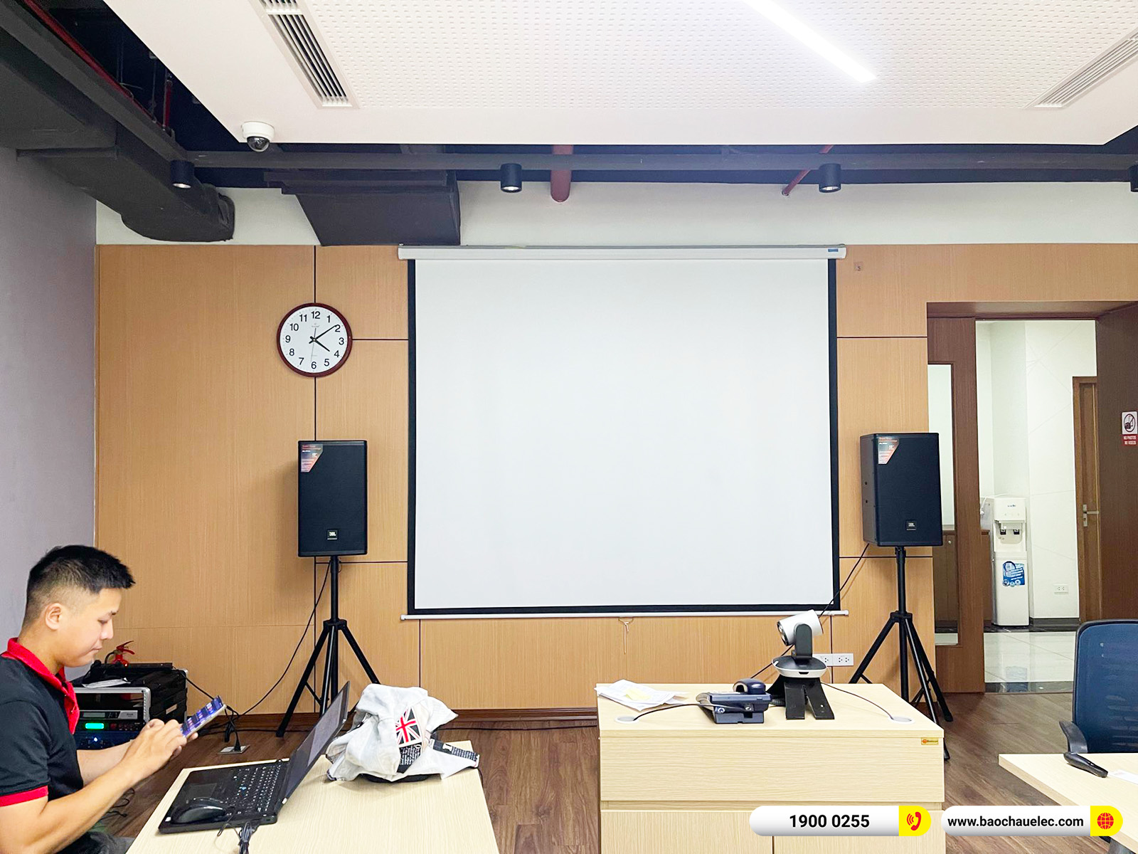 Lắp đặt d&agrave;n &acirc;m thanh hội trường JBL cho T&ograve;a Handiresco Complex tại H&agrave; Nội