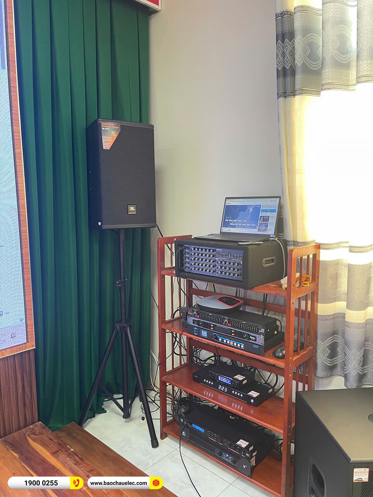 Lắp đặt dàn âm thanh hội trường JBL cho Ngân hàng Aribank Chợ Mới tại An Giang