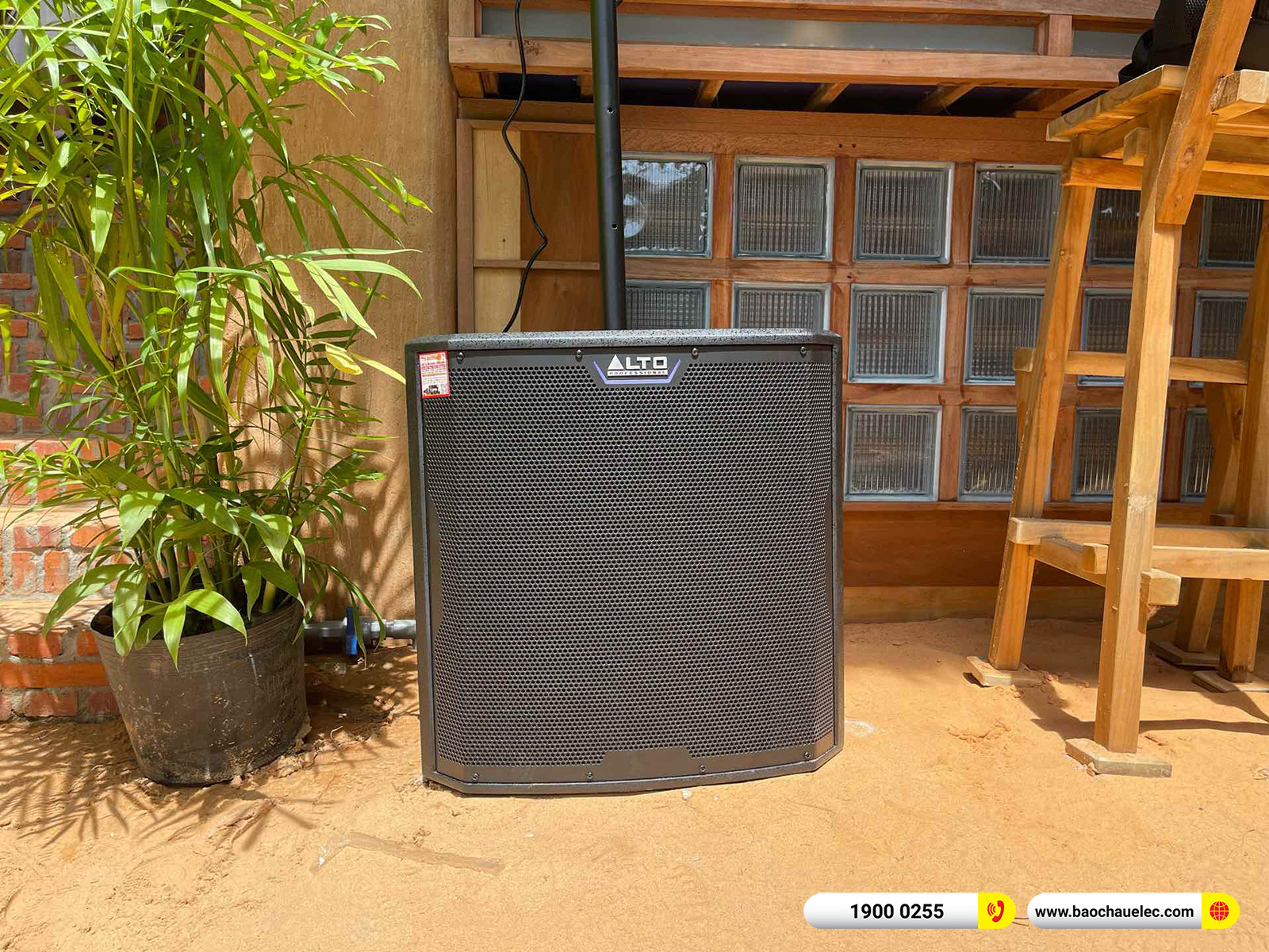 Lắp đặt d&agrave;n &acirc;m thanh Alto cho Mini Bar tại Phan Thiết