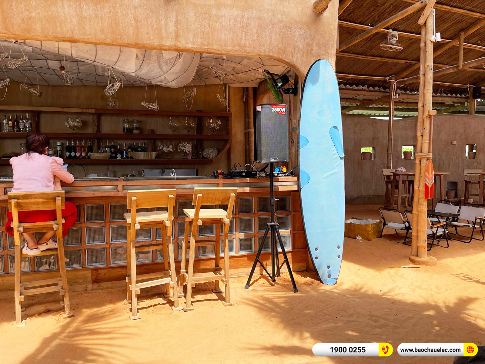 Lắp đặt d&agrave;n &acirc;m thanh Alto cho Mini Bar tại Phan Thiết