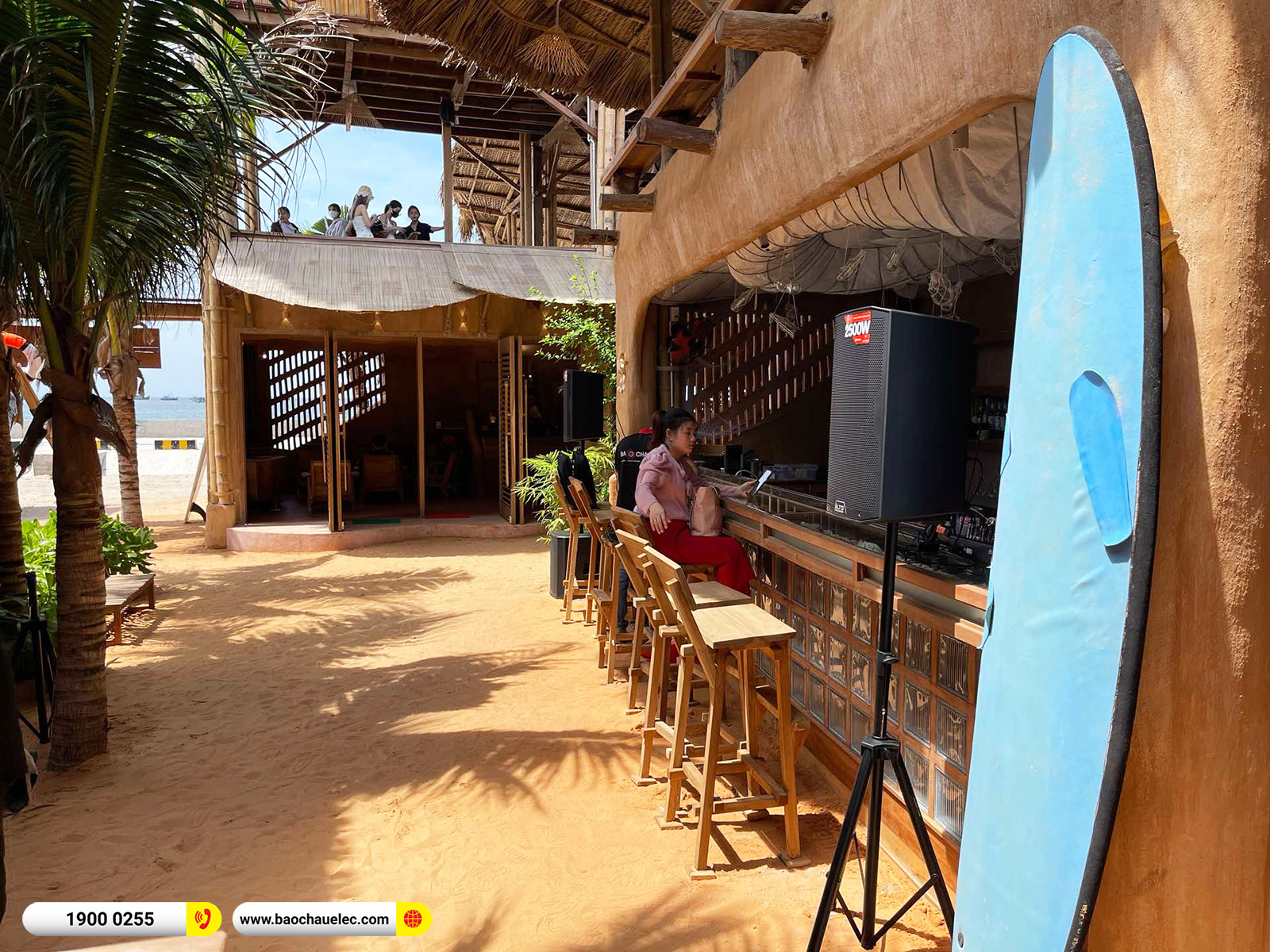 Lắp đặt d&agrave;n &acirc;m thanh Alto cho Mini Bar tại Phan Thiết