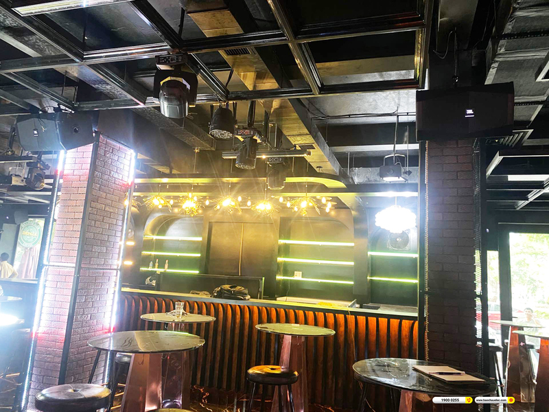 Lắp đặt d&agrave;n &acirc;m thanh hơn 446tr qu&aacute;n Buzz Lounge Hải Ph&ograve;ng