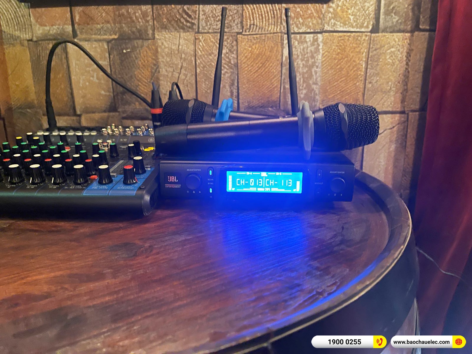 Lắp đặt dàn âm thanh quán pub Audiocenter cho chị Jenny tại Ha Nội