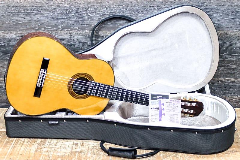 Đ&agrave;n guitar classic Yamaha GC32S