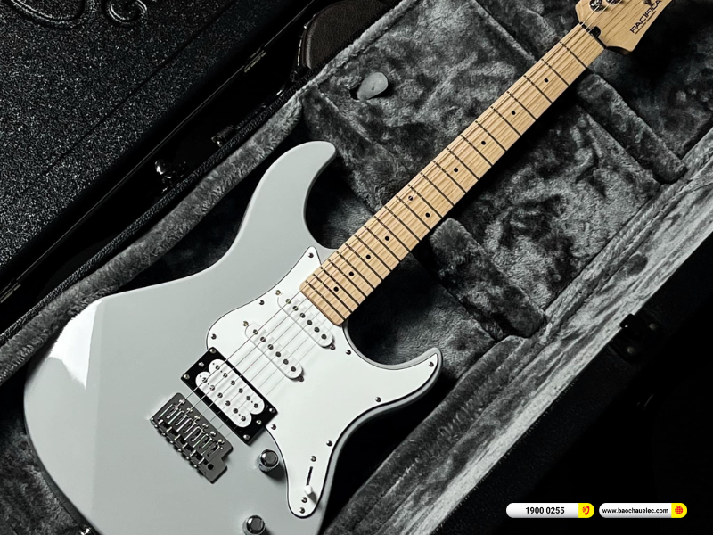 Đ&agrave;n guitar Điện Yamaha PAC112VM