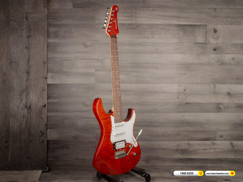 Đ&agrave;n Guitar Điện Yamaha PAC212VQM