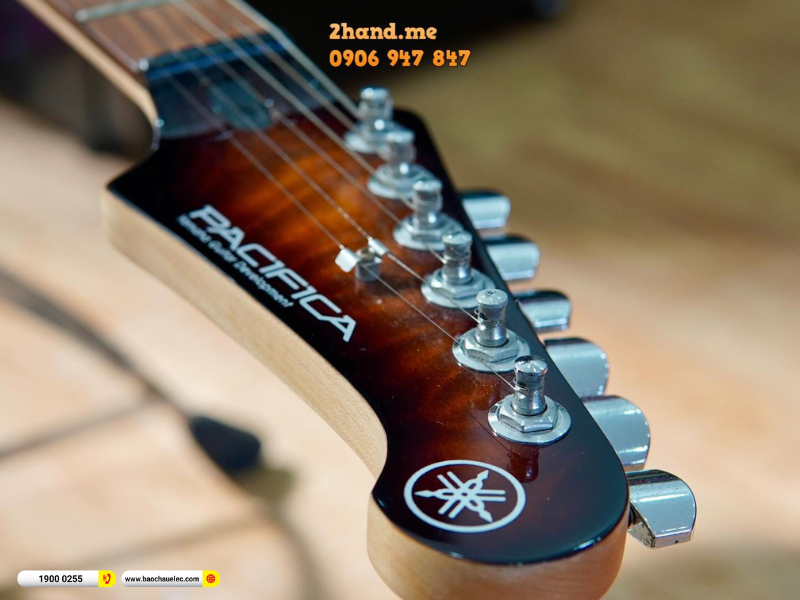 Đ&agrave;n Guitar Điện Yamaha PAC212VQM