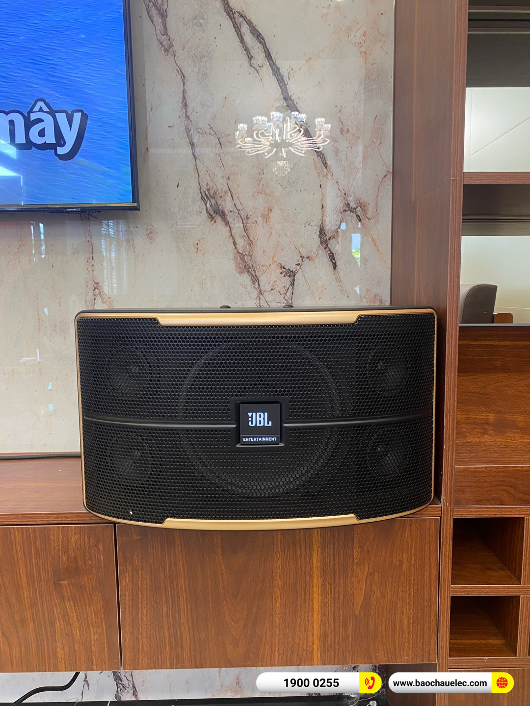 Lắp đặt d&agrave;n karaoke JBL hơn 26tr cho anh Hiện tại Nam Định 