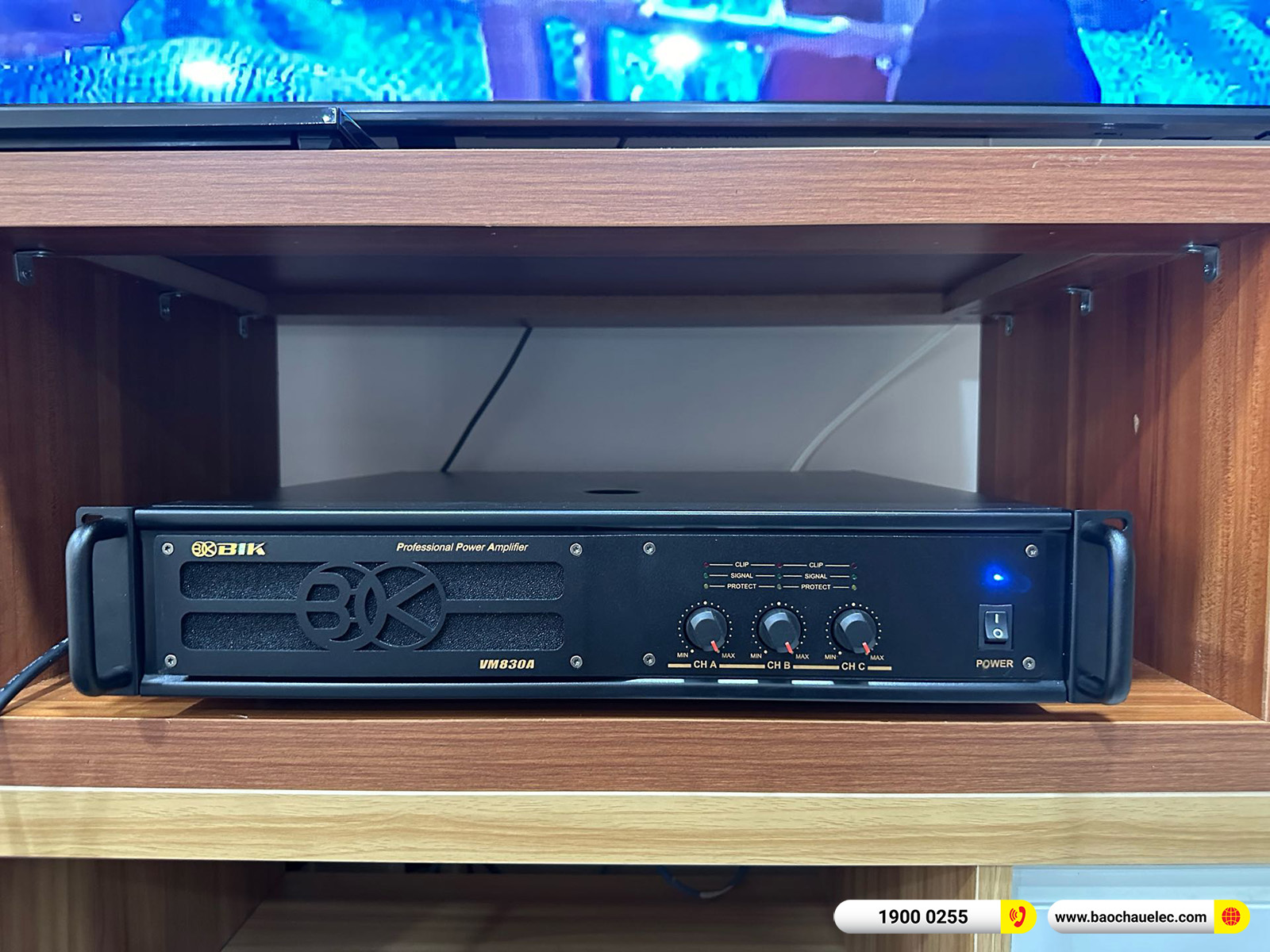 Lắp đặt d&agrave;n karaoke RCF hơn 76tr cho anh Huy tại TPHCM