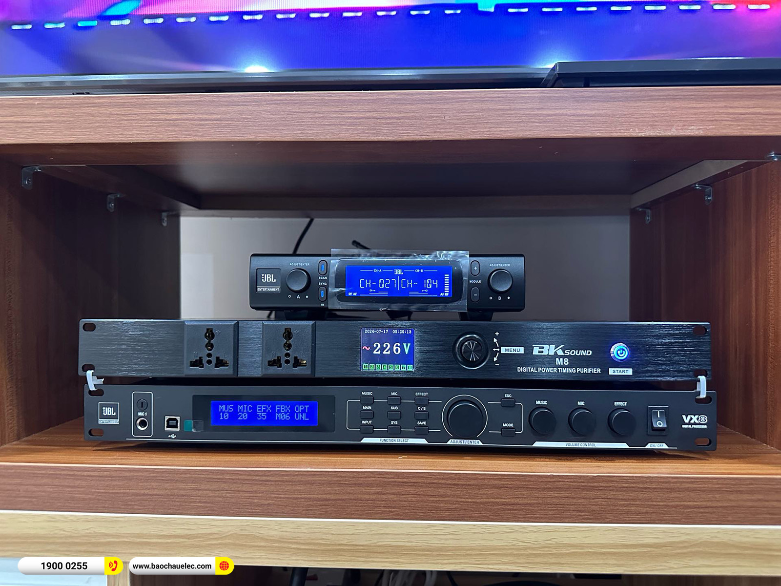 Lắp đặt d&agrave;n karaoke RCF hơn 76tr cho anh Huy tại TPHCM