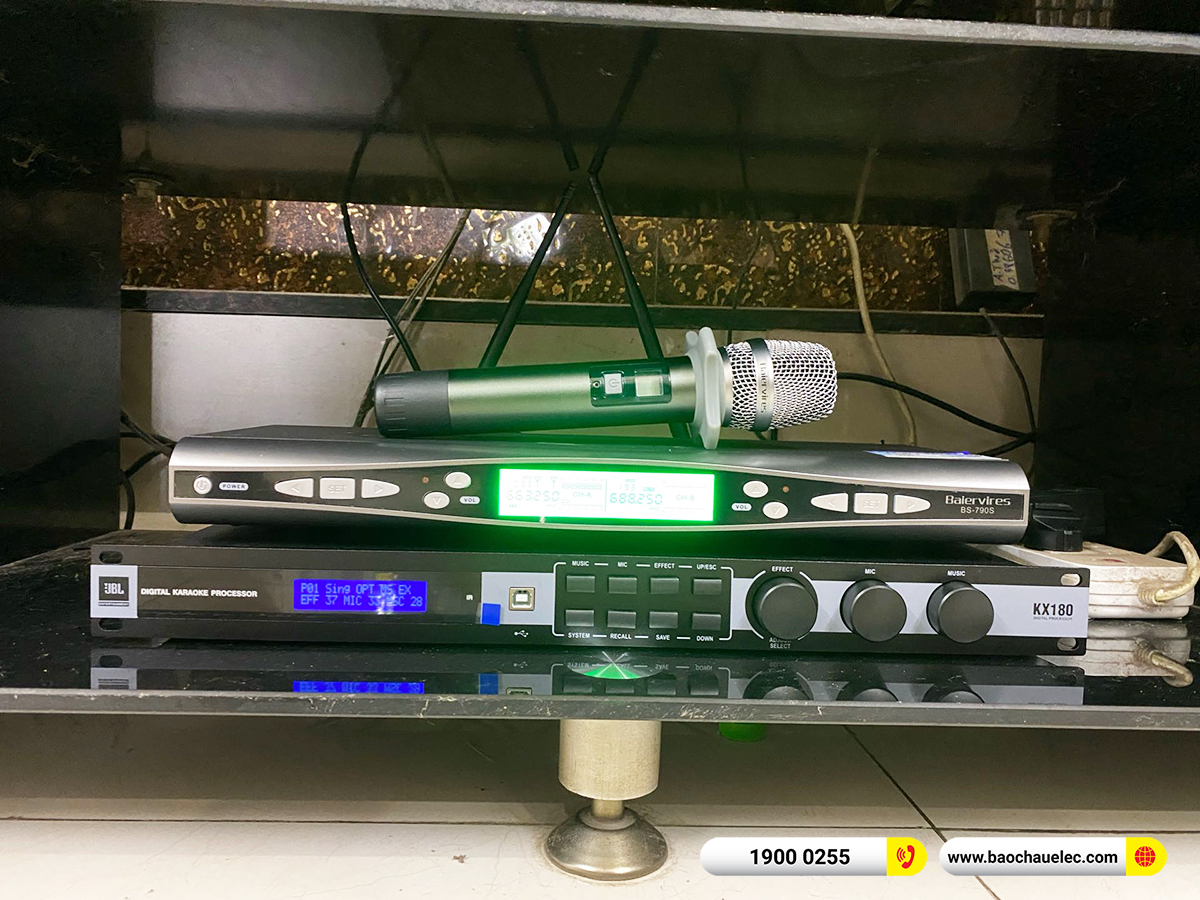 Lắp đặt d&agrave;n karaoke Audiocenter cho anh Thảo tại Đồng Nai