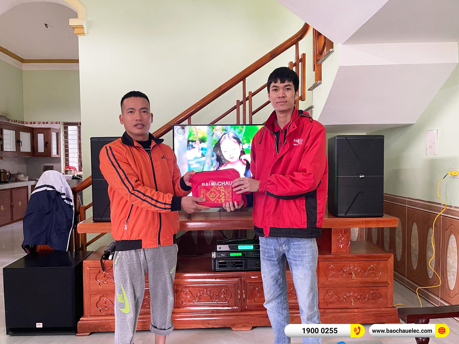 Lắp đặt d&agrave;n karaoke Alto gần 36tr cho anh To&agrave;n tại Vĩnh Ph&uacute;c (Alto AT2000II, VM620A, KP500, SW715, UGX12) 