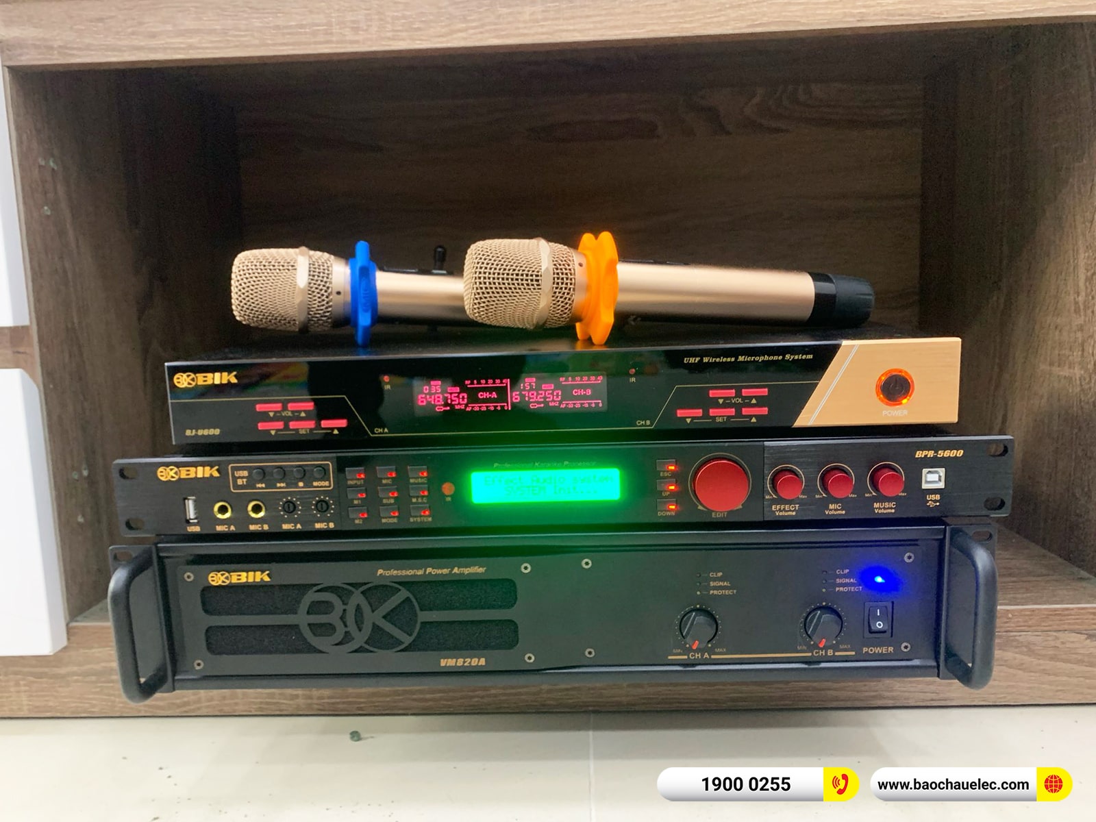 Lắp đặt d&agrave;n karaoke BIK hơn 45tr cho b&aacute;c Phụng tại H&agrave; Nội (BIK BSP 412II, VM820A, BPr-5600, SW815, BJ-U600) 