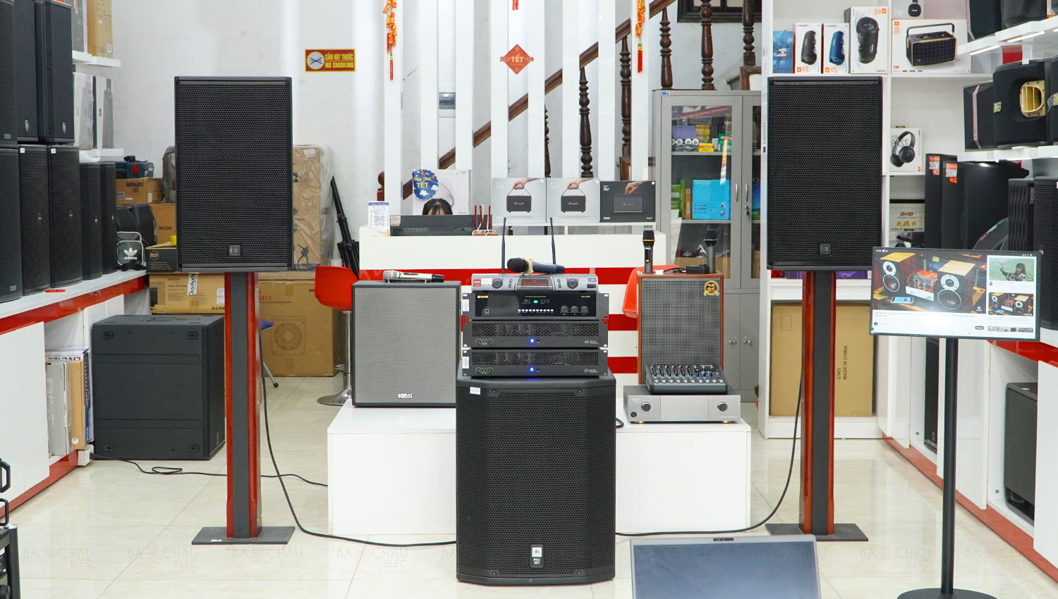 Dàn karaoke cao cấp RCF 46