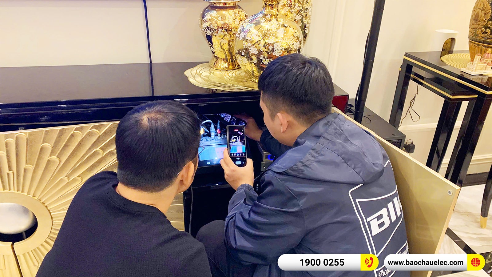 Lắp đặt d&agrave;n karaoke di động RCF cho kh&aacute;ch h&agrave;ng tại H&agrave; Nội
