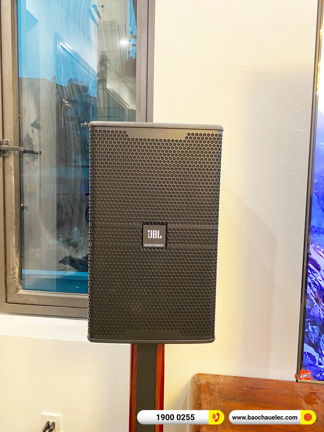 Lắp đặt d&agrave;n karaoke JBL gần 84tr cho anh H&agrave; tại H&agrave; Nội (JBL KP4012 G2, Crown T7, JBL VX8, A120P, JBL VM300)