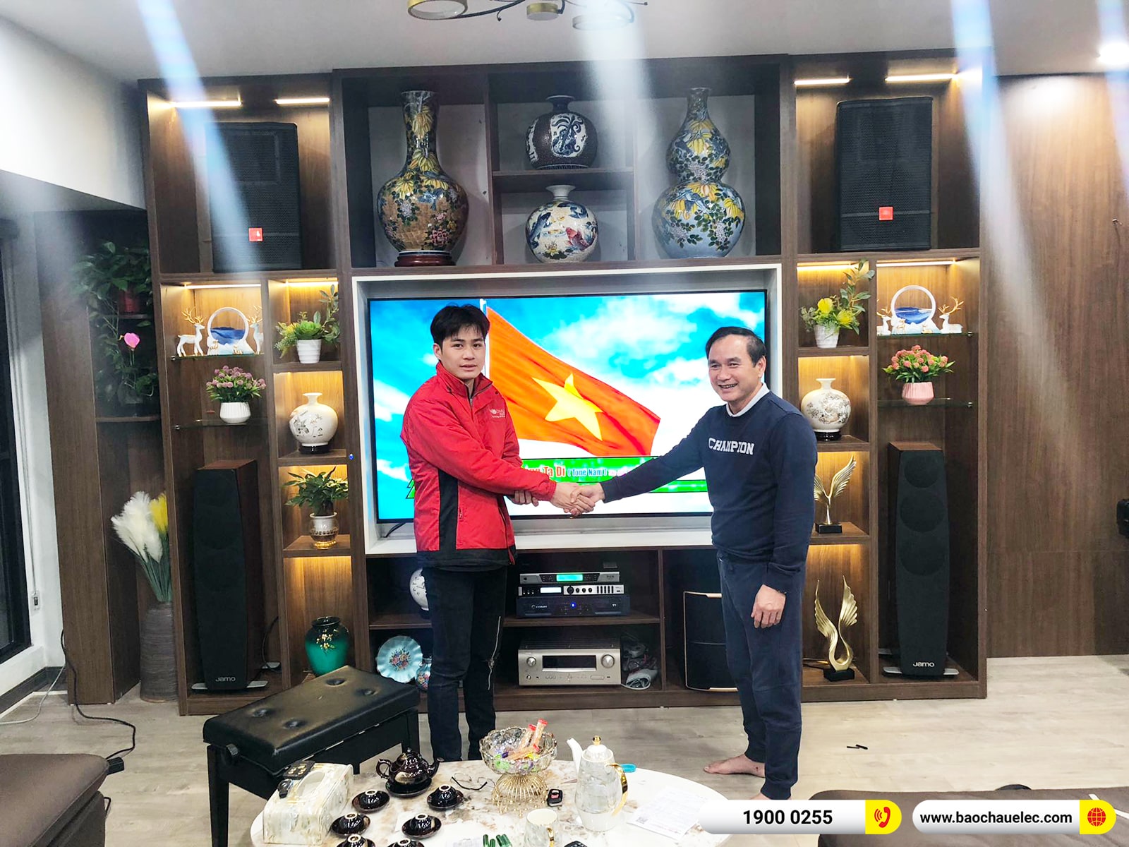 Lắp đặt d&agrave;n karaoke JBL hơn 62tr cho anh H&ugrave;ng tại H&agrave; Nội (JBL CV1070, Crown T7, X6 Luxury, A120P, UGX12) 