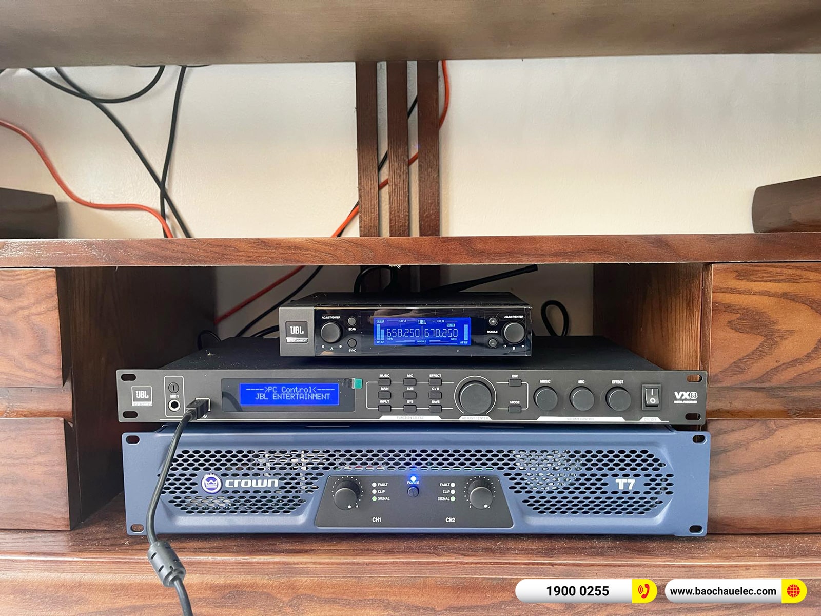 Lắp đặt d&agrave;n karaoke JBL hơn 68tr cho anh Mạnh tại Hải Dương (JBL MTS12, Crown T7, VX8, A120P, JBL VM300)