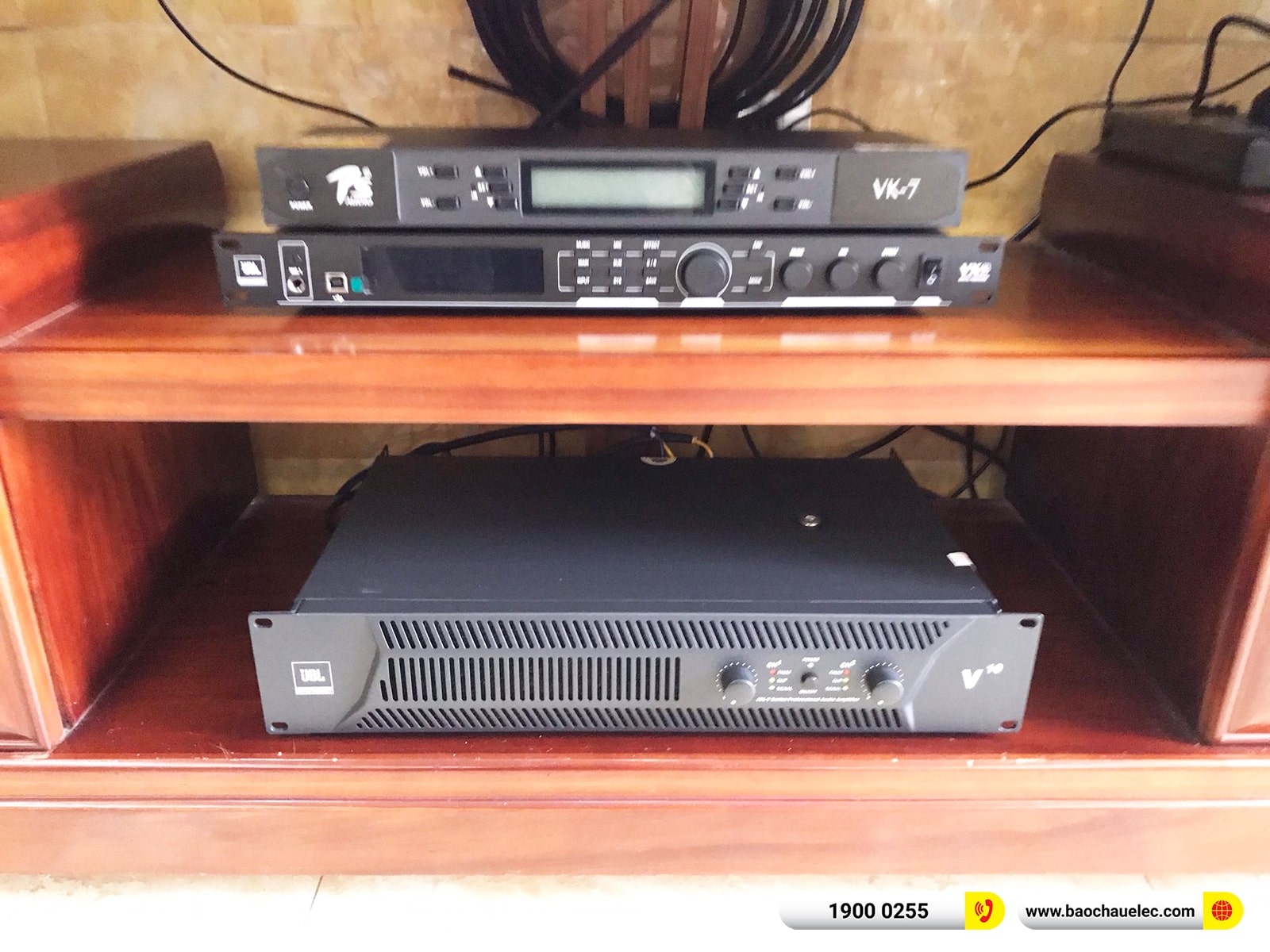 Lắp đặt d&agrave;n karaoke JBL hơn 81tr cho anh Ph&aacute;n tại Nam Định (JBL XS12, JBL V10, JBL VX8, Alto TS12S)